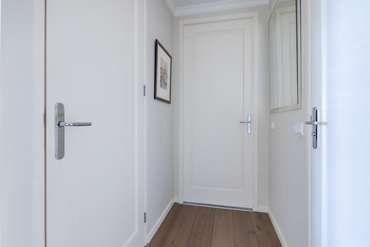 Foto 26 van Veenendaalplein 62