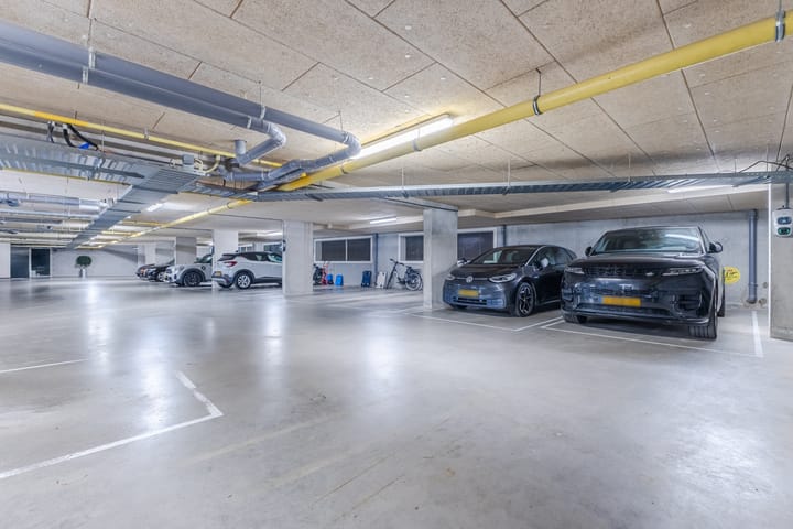 Foto 31 van Veenendaalplein 62