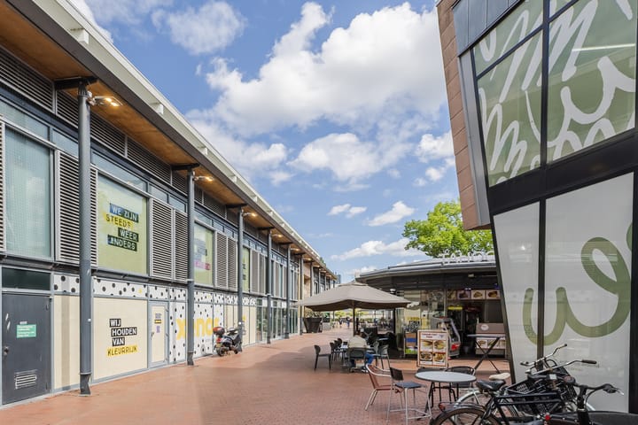 Foto 41 van Veenendaalplein 62