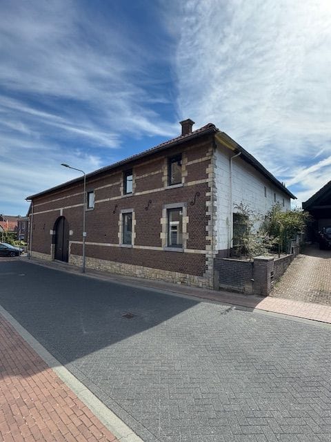 Klein-Haasdal 63, Schimmert
