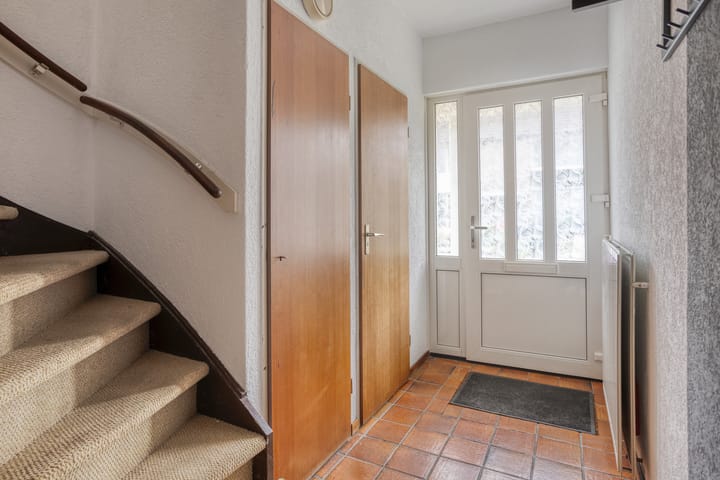 Photo 9 of Adriaen Brouwerstraat 36