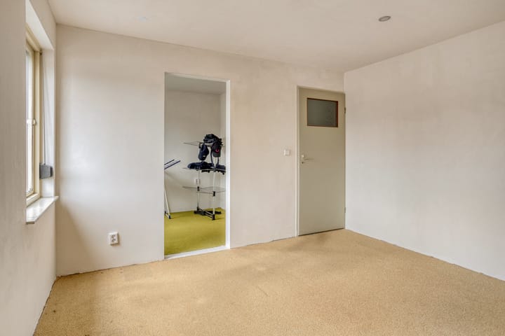 Photo 25 of Adriaen Brouwerstraat 36