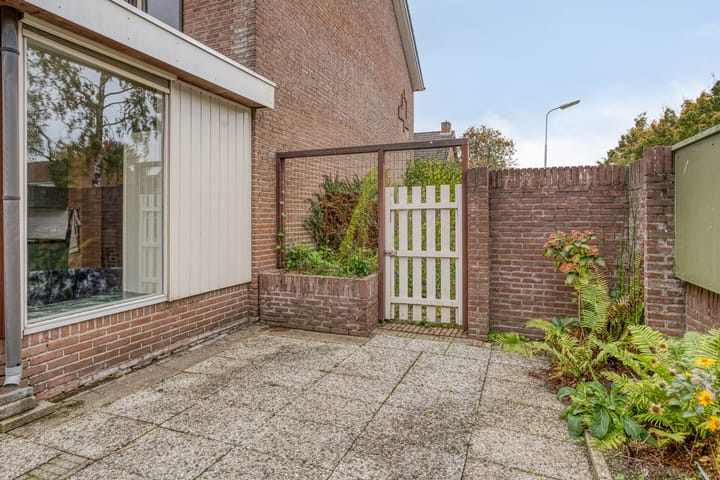 Photo 37 of Adriaen Brouwerstraat 36
