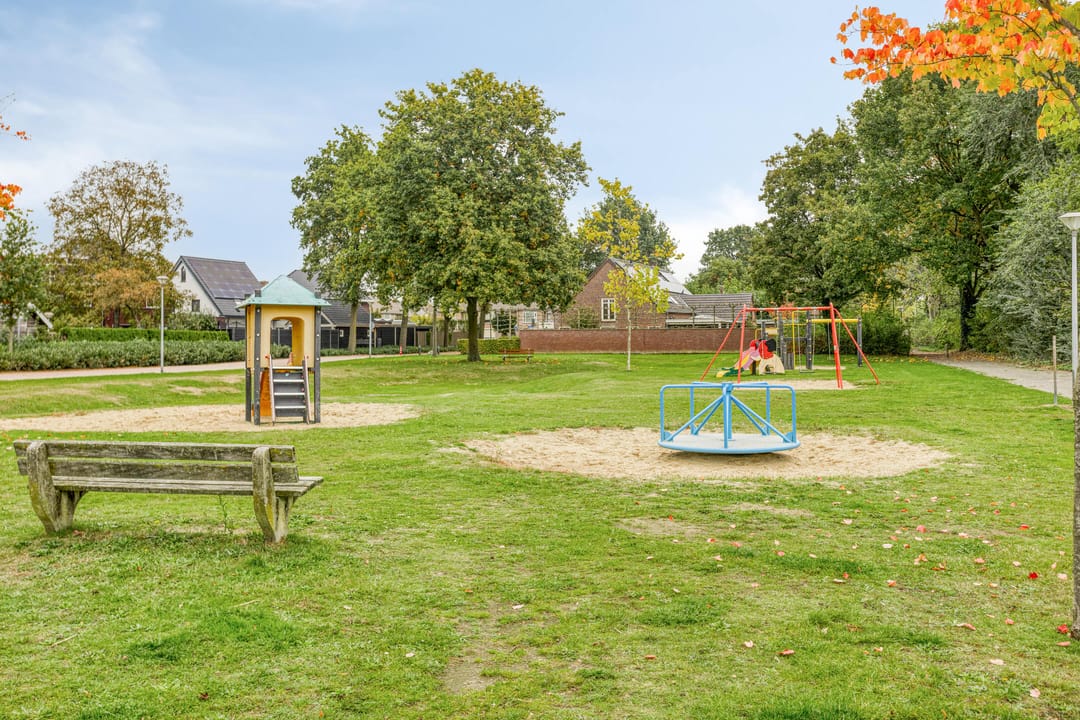 Photo 41 of Adriaen Brouwerstraat 36