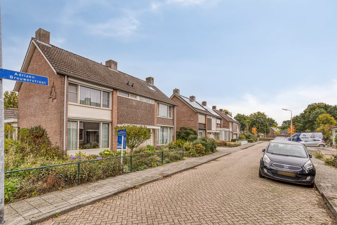 Photo 43 of Adriaen Brouwerstraat 36