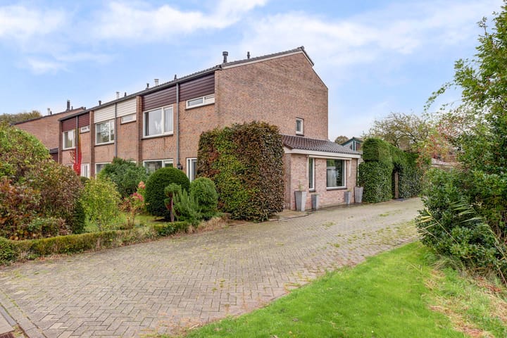 Foto 2 van Hulststraat 10