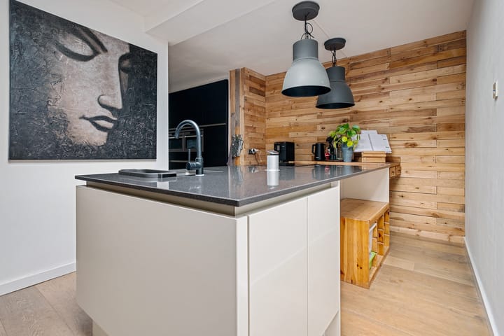 Foto 3 van Laurastraat 13