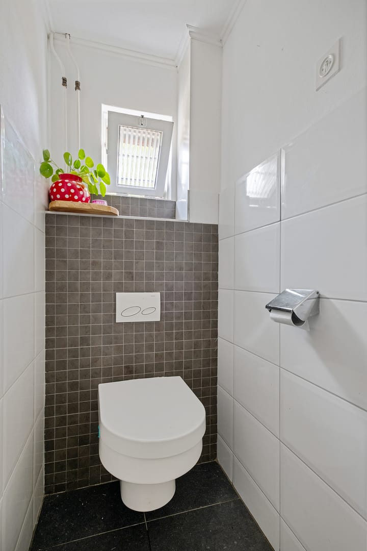 Foto 10 van Laurastraat 13