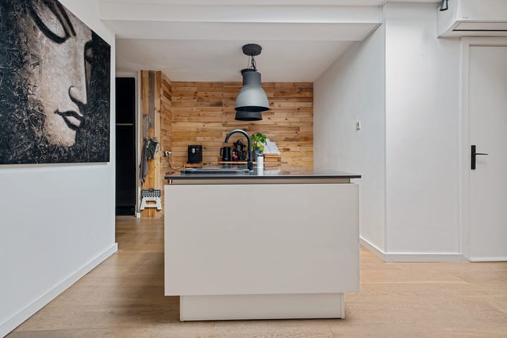 Foto 15 van Laurastraat 13