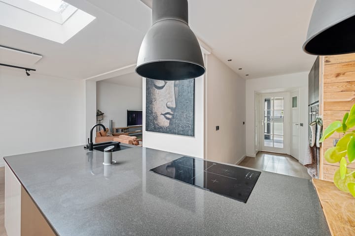 Foto 18 van Laurastraat 13