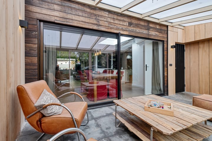 Foto 33 van Laurastraat 13