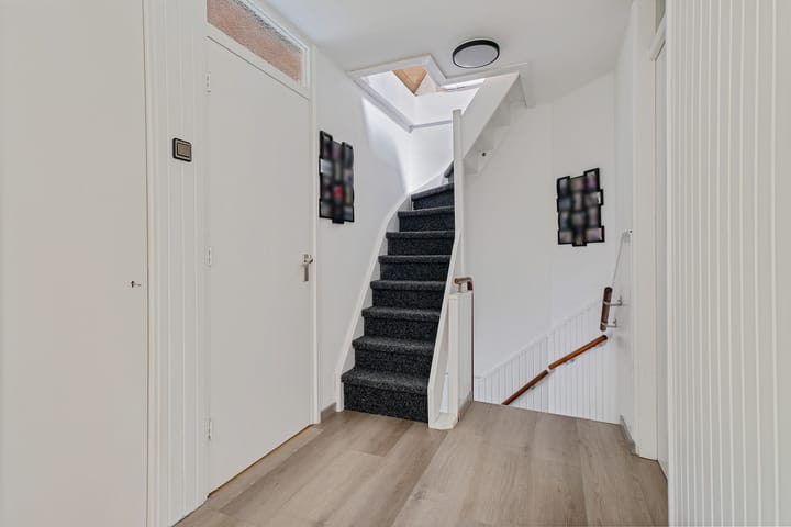 Foto 46 van Laurastraat 13