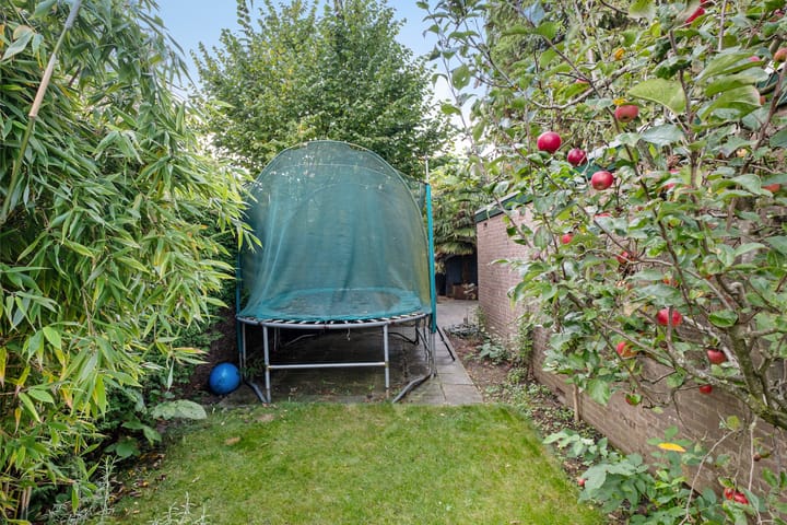 Foto 53 van Laurastraat 13