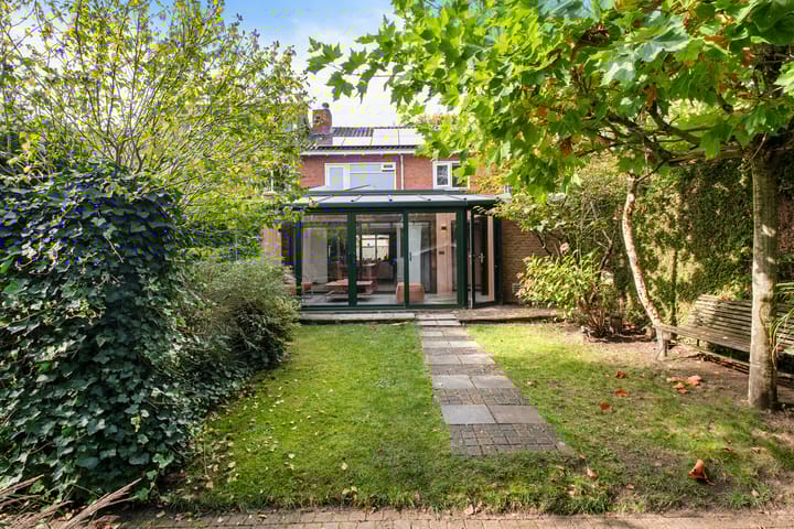 Foto 55 van Laurastraat 13