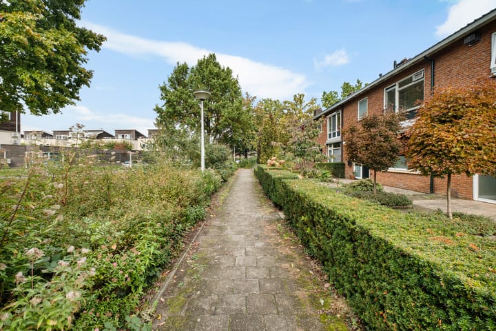 Foto 63 van Laurastraat 13