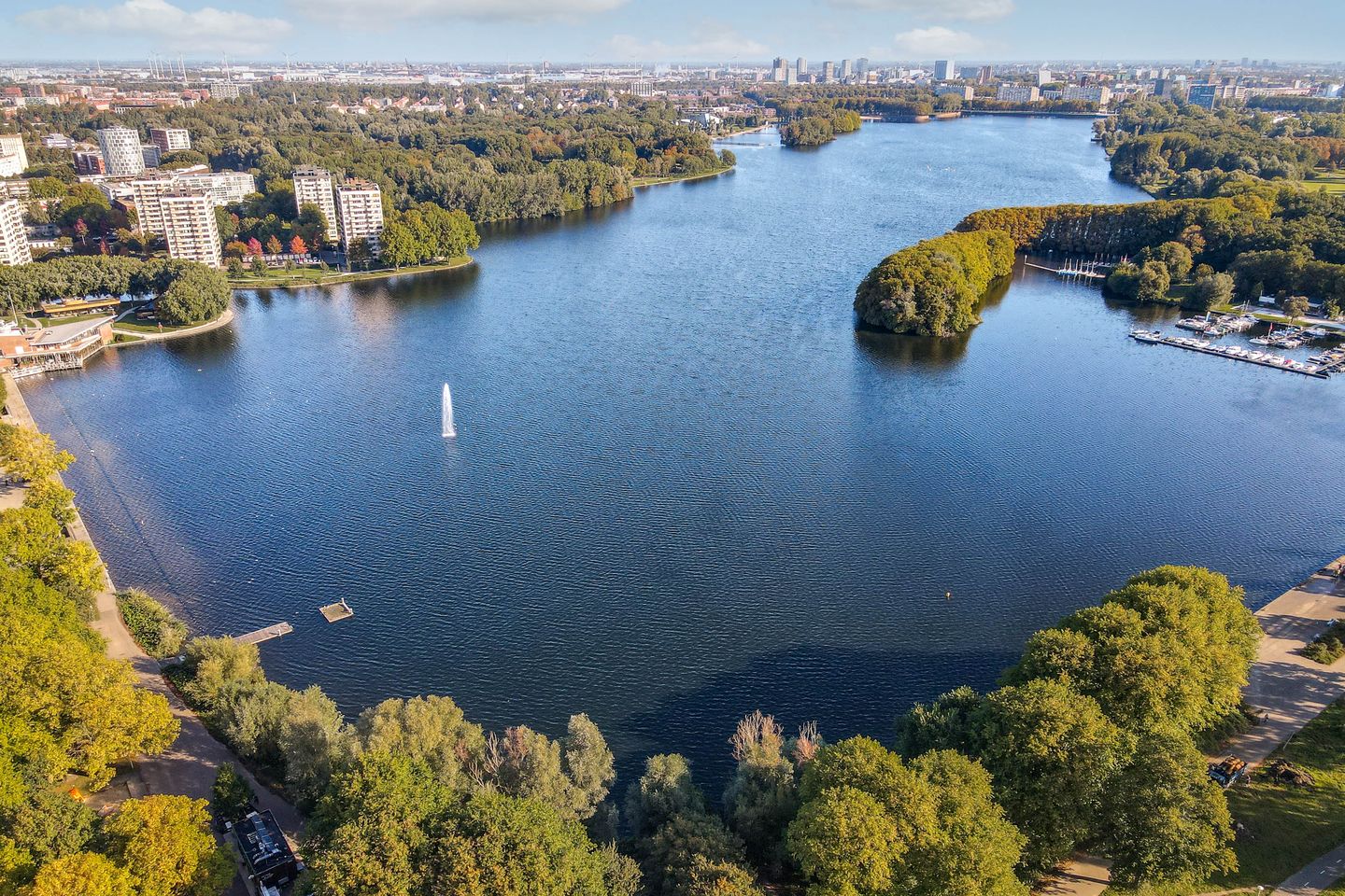 Foto 25 van S. F. van Ossstraat 86