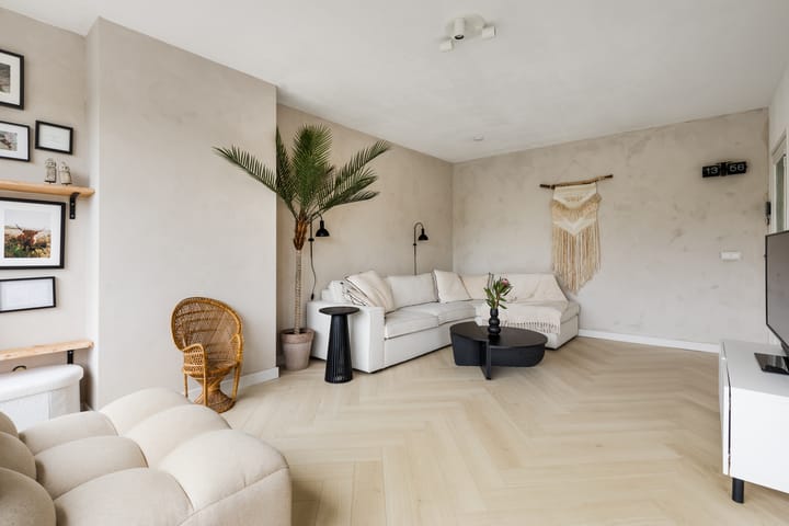 Photo 4 of Delftlaan 345-I