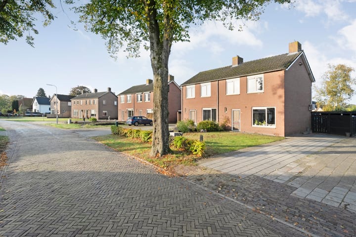 Foto 26 van Lindenlaan 85