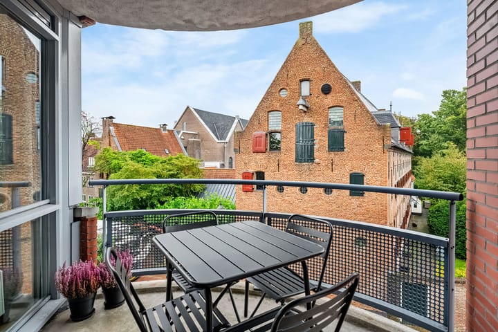 Foto 20 van Grote Haag 97