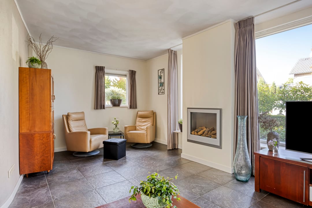 Foto 13 van Valkenierstraat 136