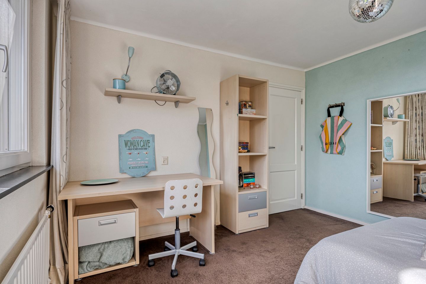 Foto 25 van Valkenierstraat 136