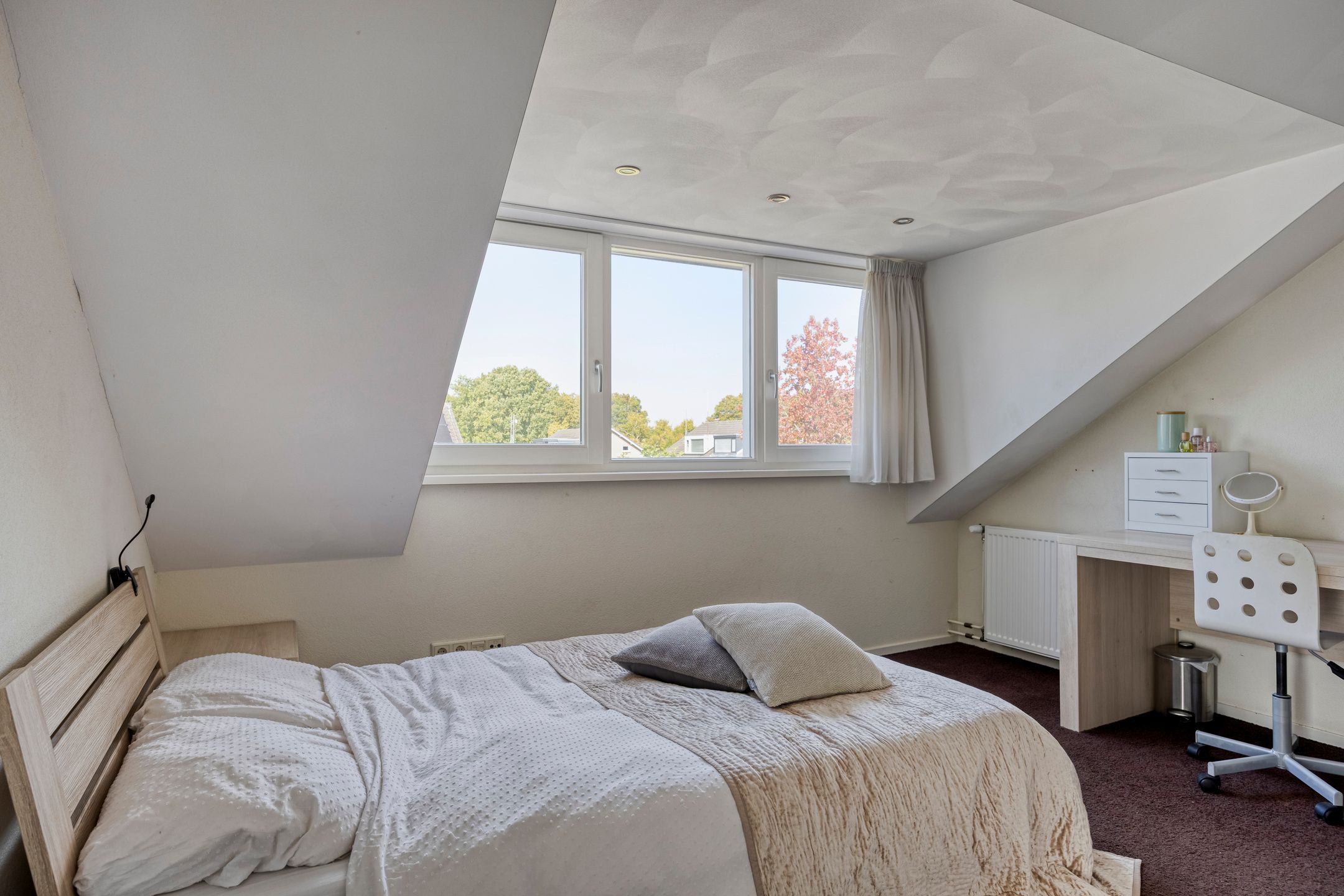 Foto 27 van Valkenierstraat 136