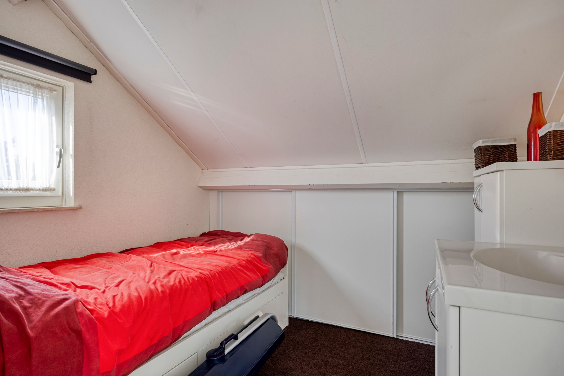 Foto 30 van Valkenierstraat 136