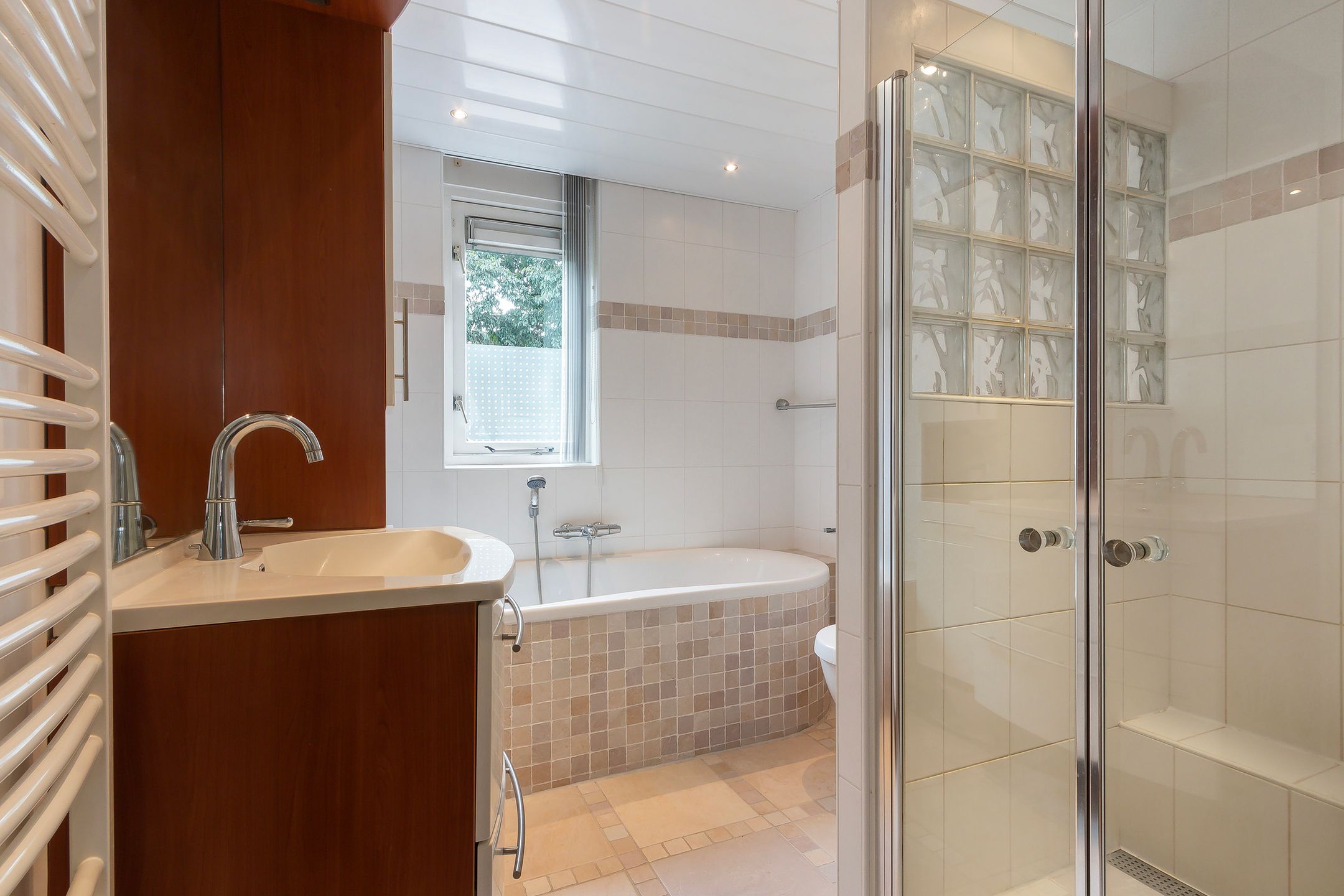 Foto 24 van Pinksterbloemlaan 8