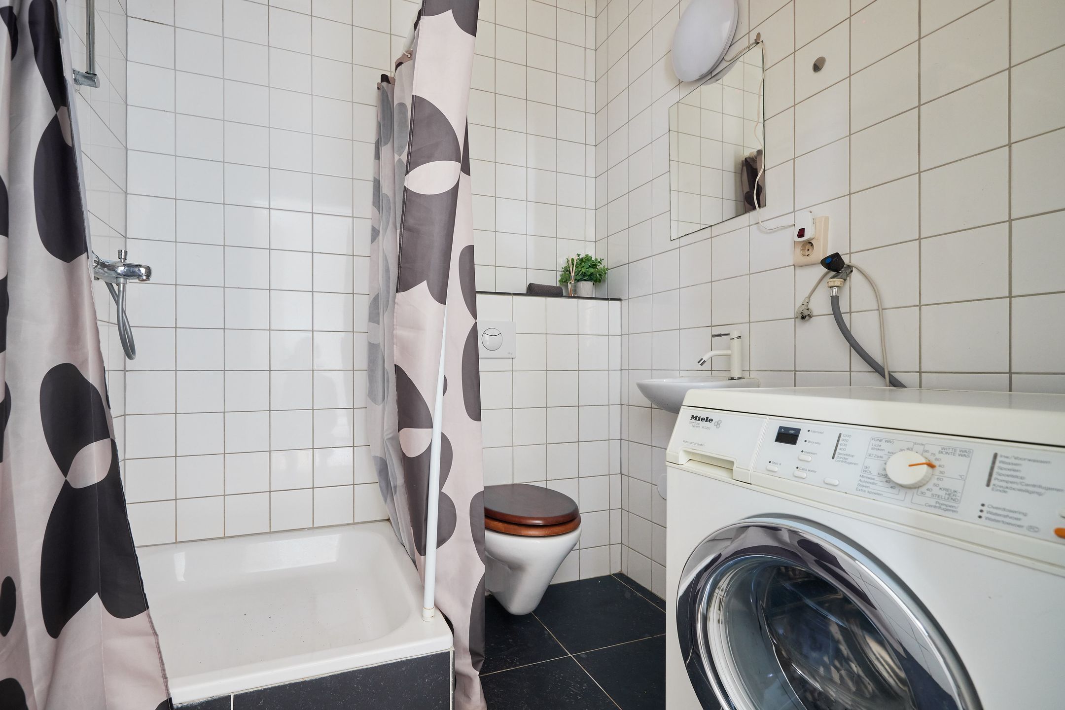 Foto 30 van Larenseweg 51-A