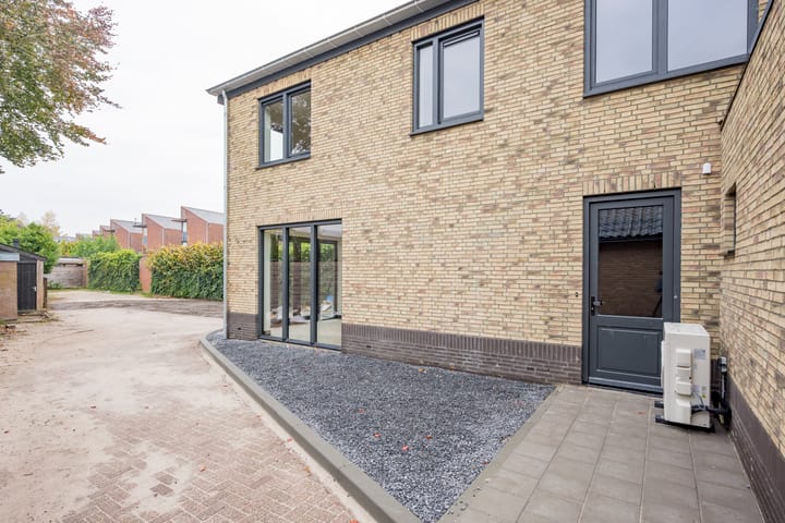 Foto 3 van Van Tuyllstraat 8-D