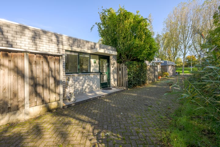 Photo 1 of M. Ruyshof 19