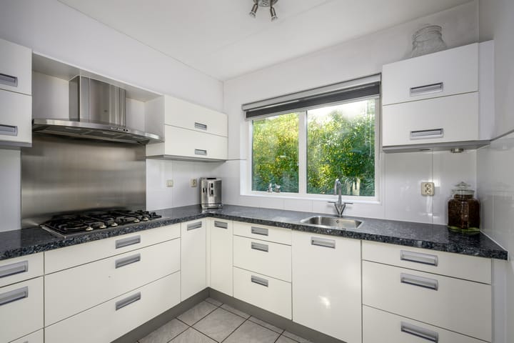 Photo 15 of M. Ruyshof 19