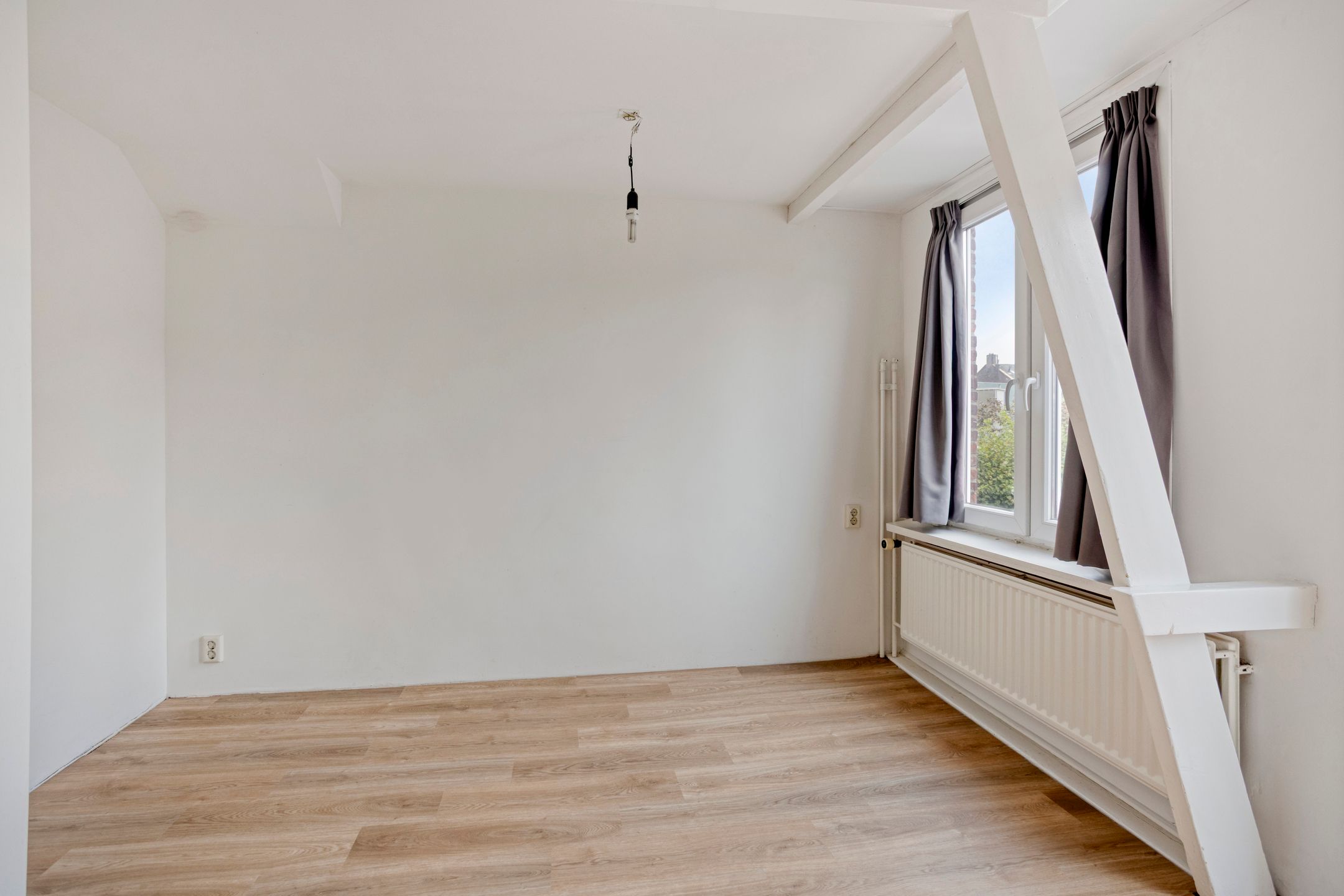 Foto 15 van Nazarethstraat 12