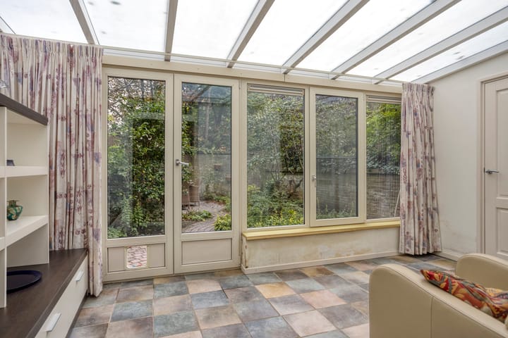 Foto 13 van Dominicanenstraat 103