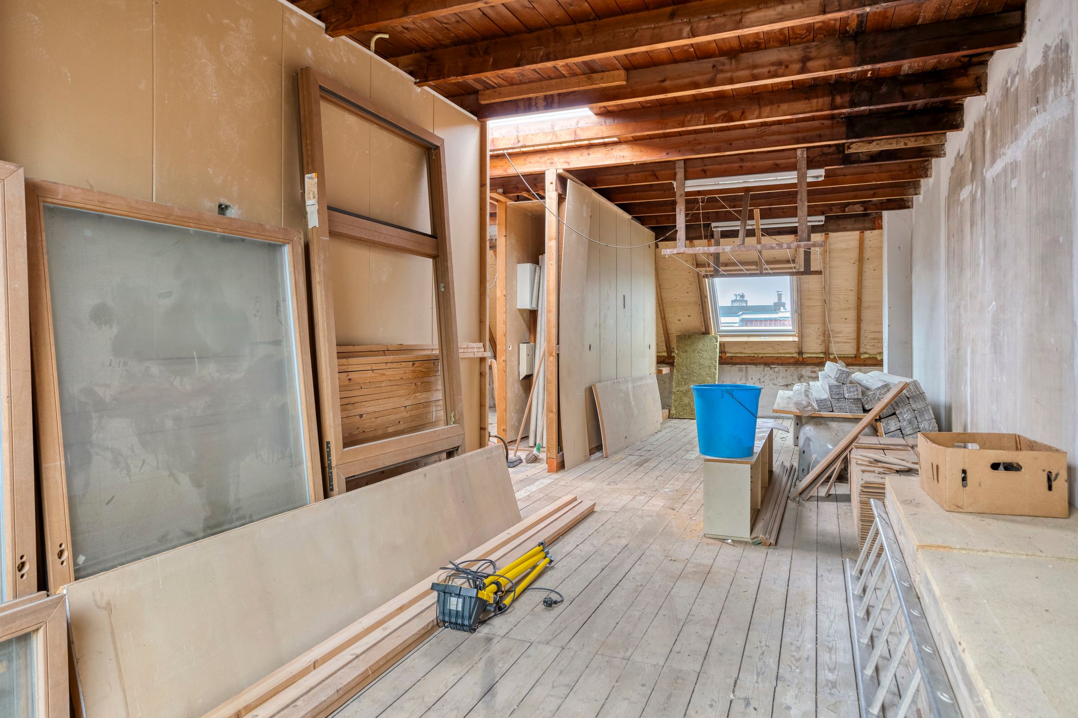 299.jpg?options=width=2160