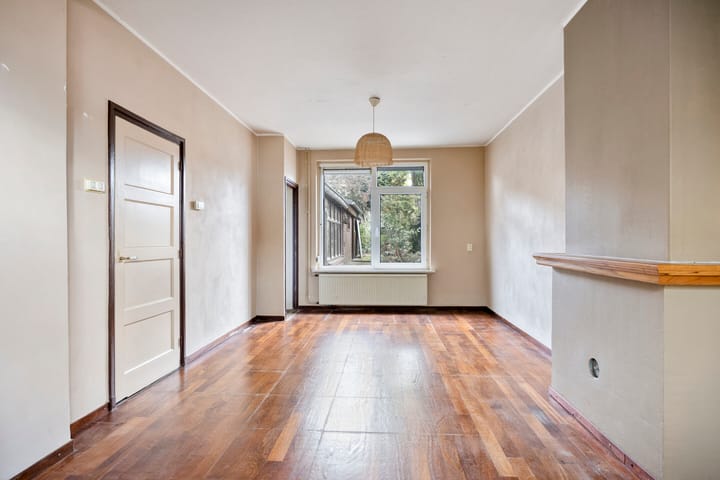 Photo 7 of Nassaustraat 84