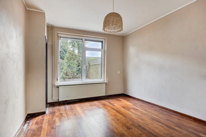 Photo 8 of Nassaustraat 84