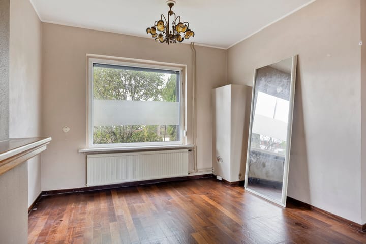 Photo 10 of Nassaustraat 84