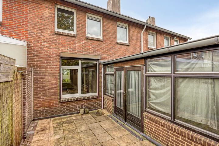 Photo 1 of Nassaustraat 84