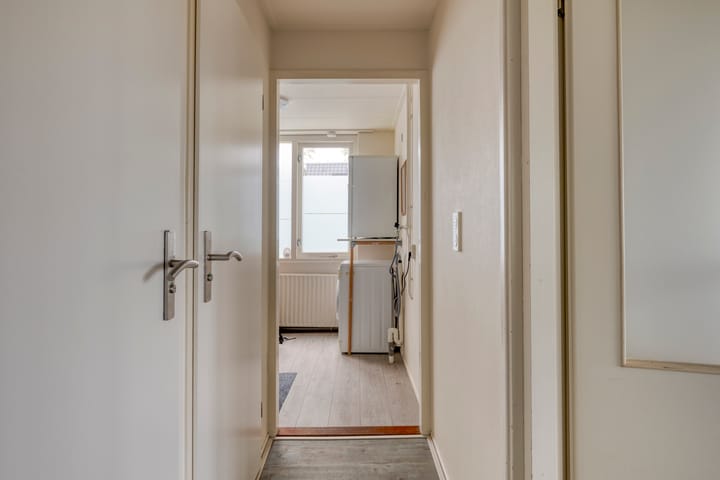 Foto 9 van Springvloed 16