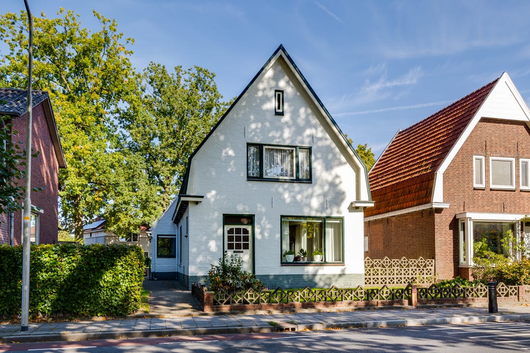 Photo 2 of Aaltenseweg 83