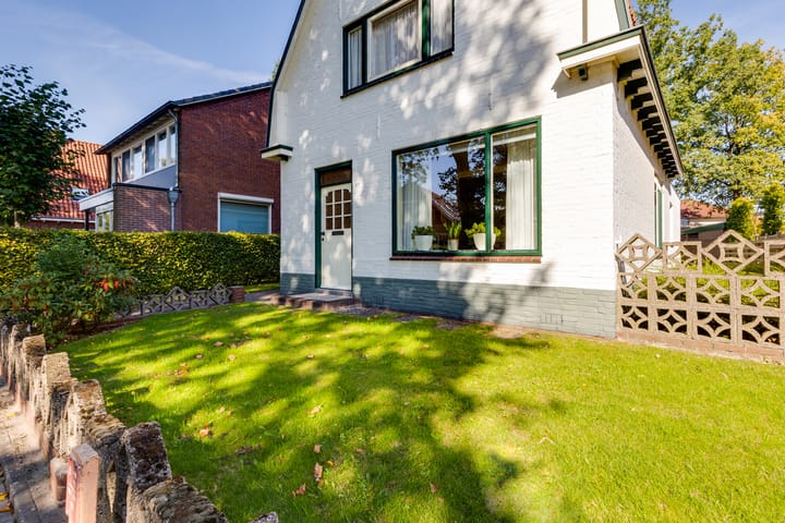 Photo 5 of Aaltenseweg 83