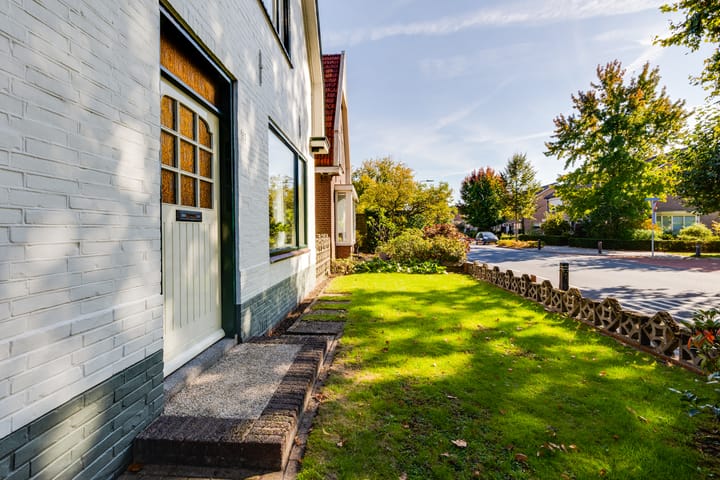 Photo 7 of Aaltenseweg 83