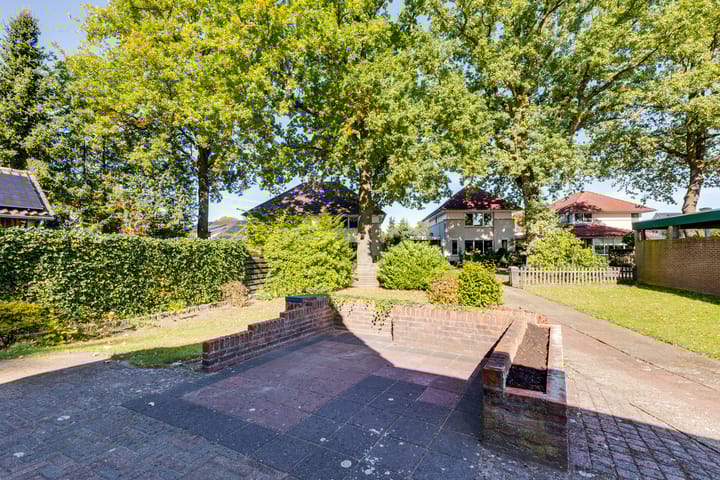 Photo 46 of Aaltenseweg 83