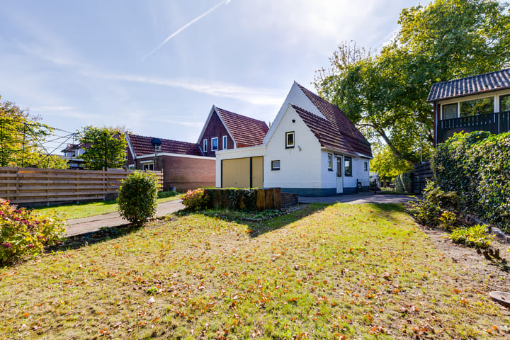 Photo 48 of Aaltenseweg 83