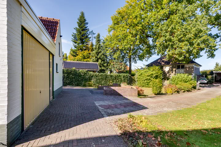 Photo 51 of Aaltenseweg 83