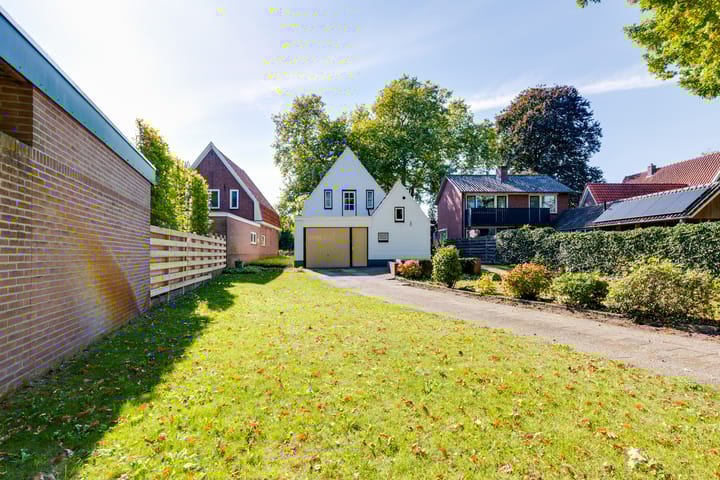 Photo 57 of Aaltenseweg 83