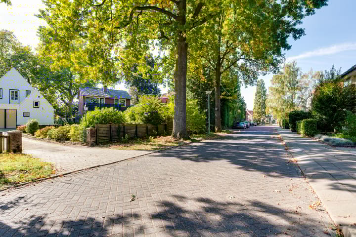 Photo 58 of Aaltenseweg 83