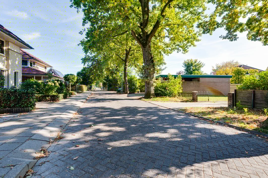 Photo 61 of Aaltenseweg 83