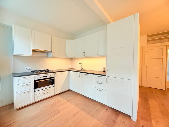 Photo 3 of Vechtstraat 103-1